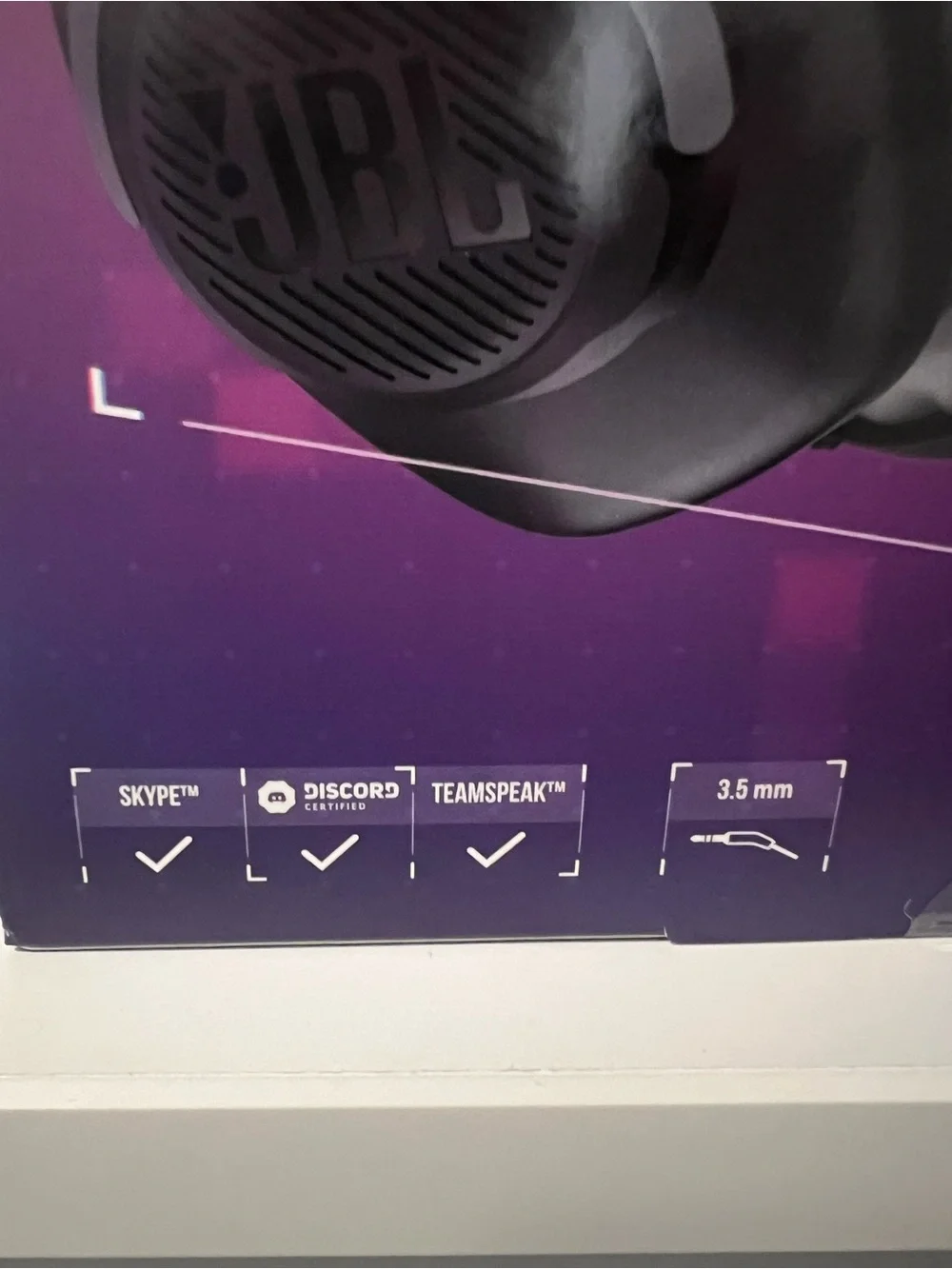 JBL Quantum 100 Gaming headset for all consoles